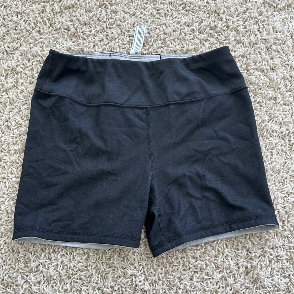 Avia Girls Large (10-12) Black and Gray Soft Biker Shorts